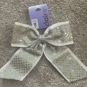Cheer bow, brand new